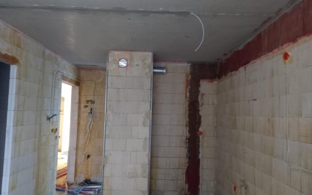 Przyczyny zarysowania ścian działowych i&nbsp;osłonowych – część 2 : Braki i&nbsp;błędy w&nbsp;projektach